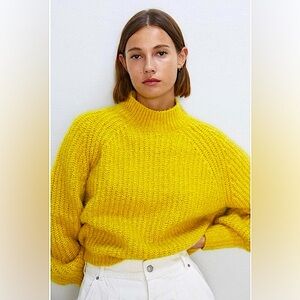 (SOLD)ZARA Chunky Mockneck Sweater